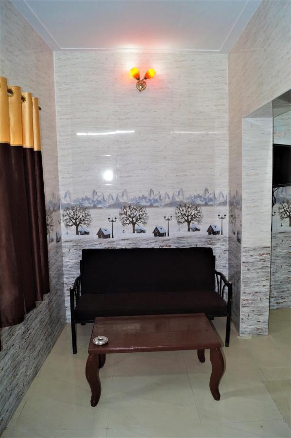 Wins Rooms Vālpārai Εξωτερικό φωτογραφία