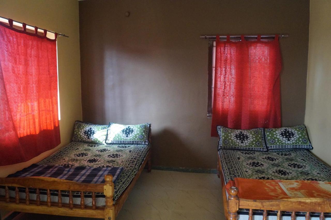 Wins Rooms Vālpārai Εξωτερικό φωτογραφία