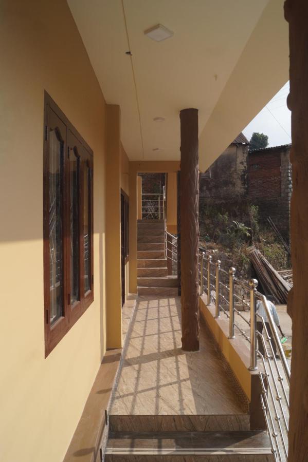 Wins Rooms Vālpārai Εξωτερικό φωτογραφία